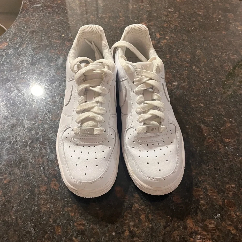 Nike AirForce One Sneakers Women Size 7 - Picture 7 of 7